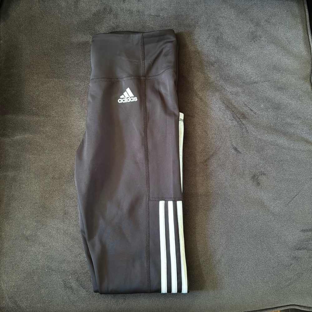 Capri Adidas Pants